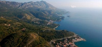 фото побережья черногории с высоты птичьего полета